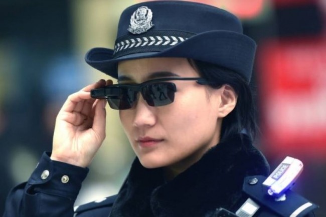 La Chine équipe sa police de lunettes à reconnaissance faciale