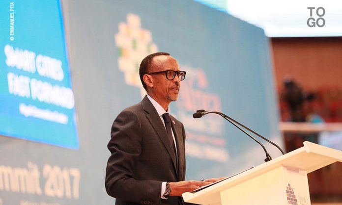 Rwanda : Paul Kagame appelle l’Afrique à booster l’accès à la technologie